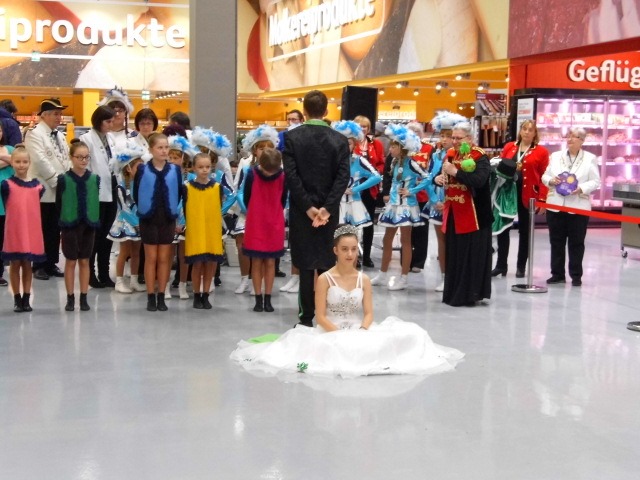 P1100347.JPG